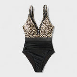 Carlota - Modeling Swimwear