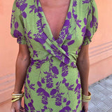 Caroline - Vestido com decote V  e mangas bufantes