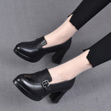 Botins Scarlet Elegance