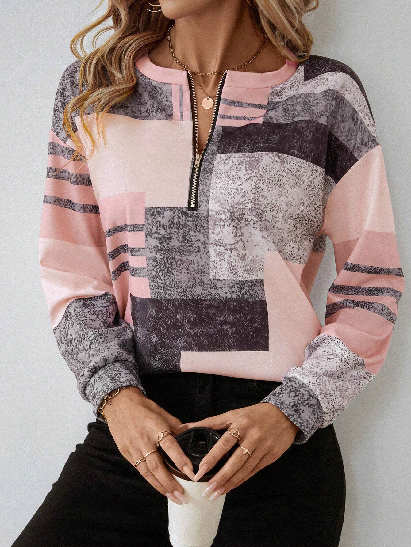 Camisola geométrica Kendra com fecho elegante