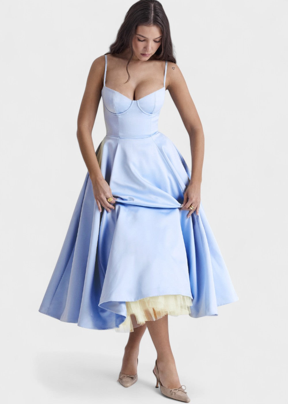 Julia - Vestido midi com corpete de cetim