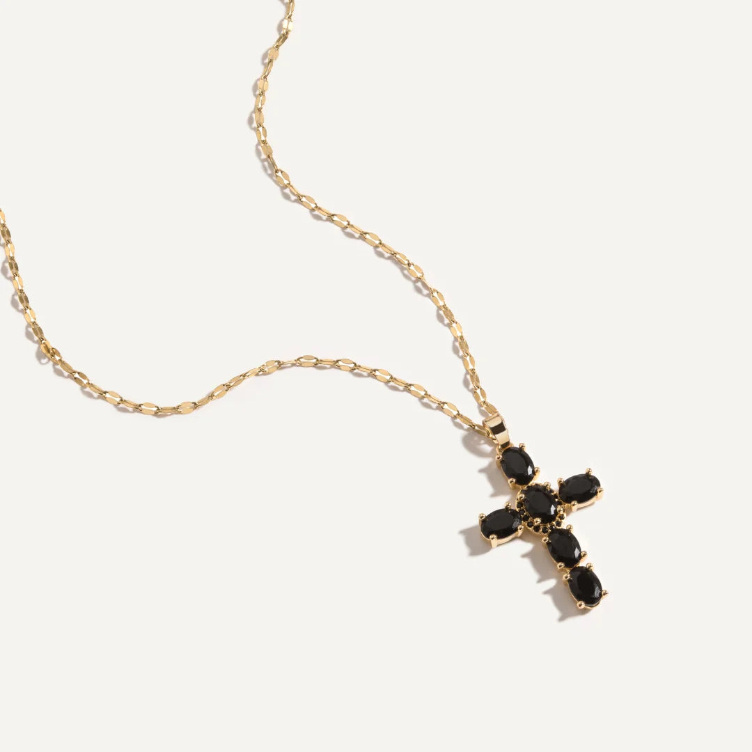 Cruz Noir - Colar em Ouro 18 quilates com uma cruz em cristal negro