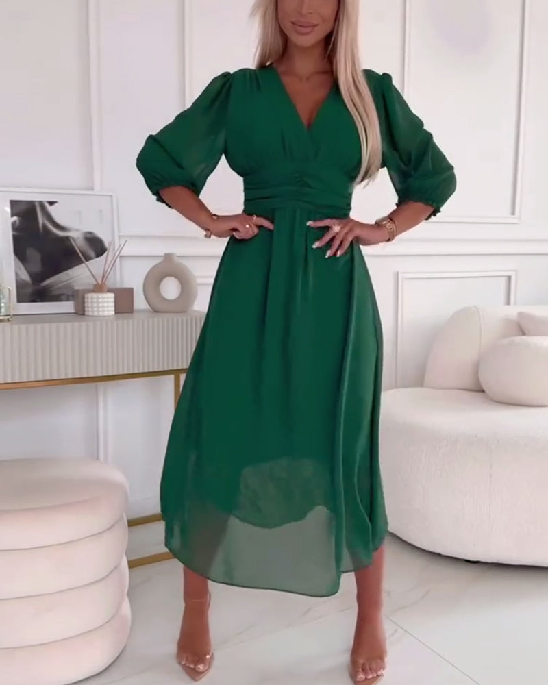 Andreia - Vestido Liso com Decote em V