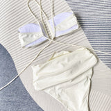 Lore™ - Bikini mit Neckholder und Blumendetail