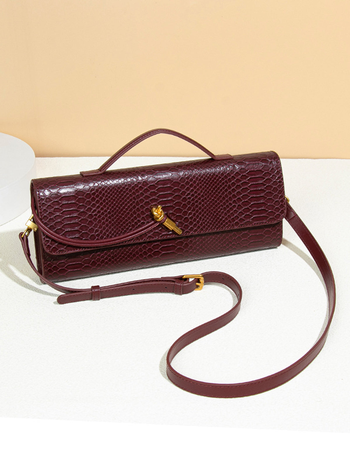 Bolsa de ombro texturizada