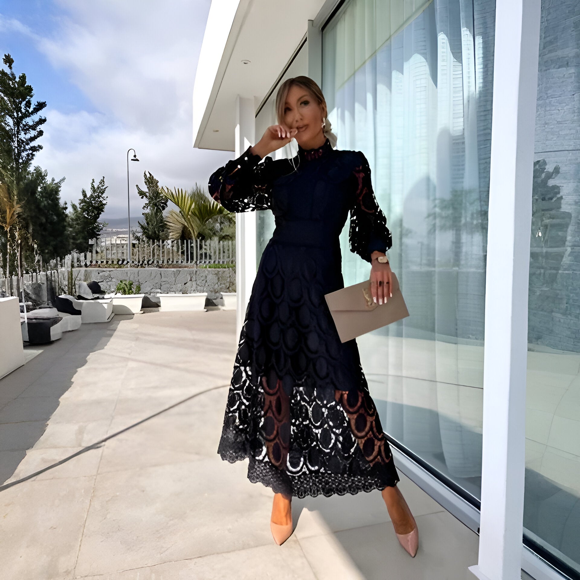 Vestido Midi de Renda Gabby