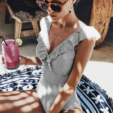 Liselotte™ – Schicker Rüschen-Badeanzug für einen femininen Look