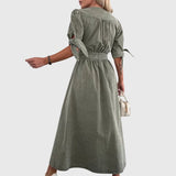 Sophia™ | Vestido de Denim Elegante