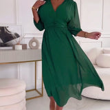 Andreia - Vestido Elegante com Decote em V