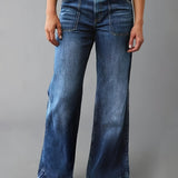 Jeans Boot Cut de Cintura Média