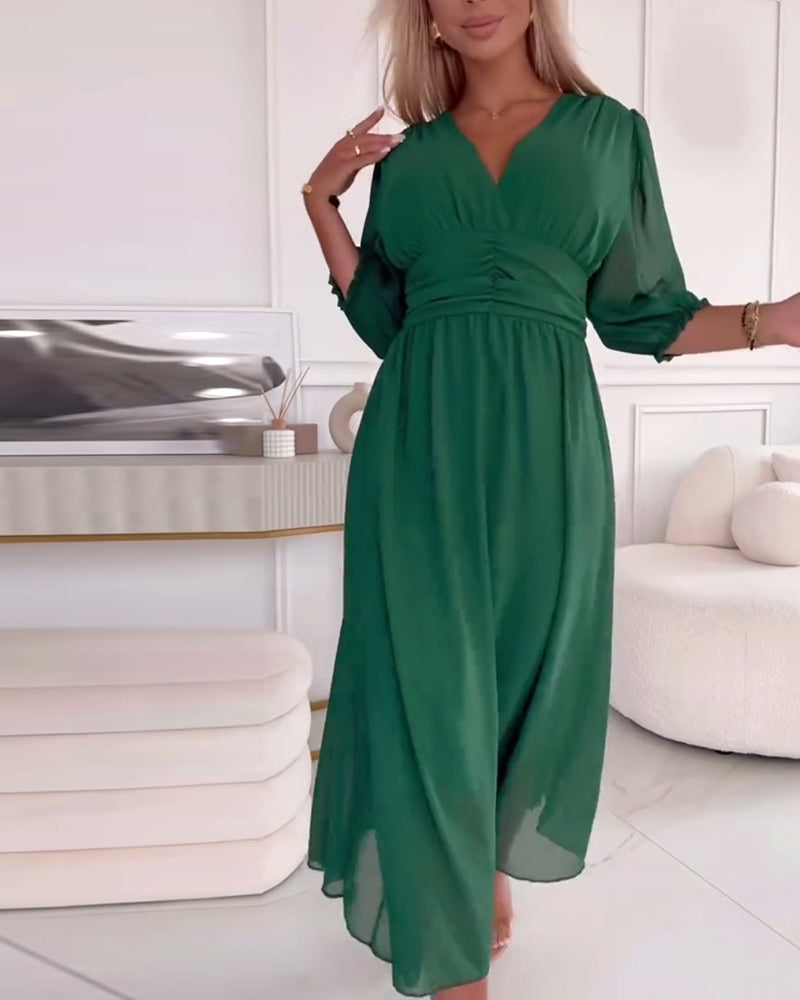 Andreia - Vestido Elegante com Decote em V