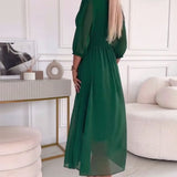 Andreia - Vestido Elegante com Decote em V