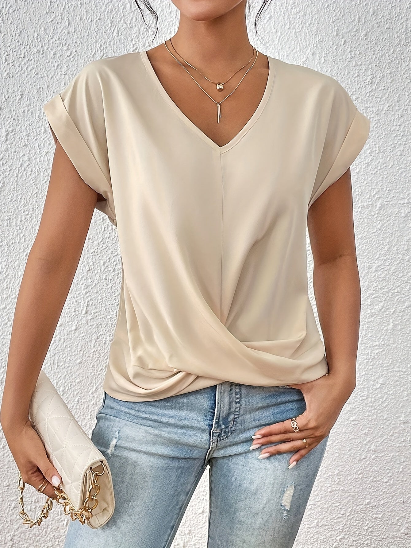 Cleo | Camiseta Casual com Decote V