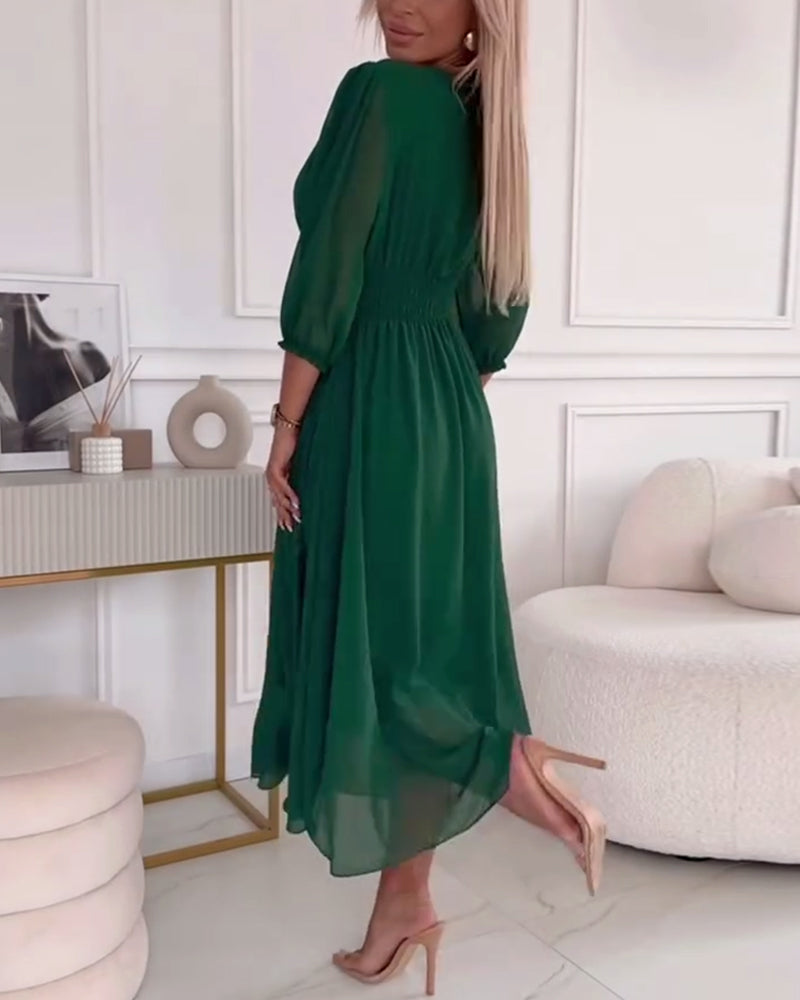 Andreia - Vestido Elegante com Decote em V