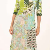 Amália - Vestido com decote em V, fenda e estampado vintage