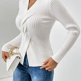 Cozy Chic | Suéter Luxuoso com Decote V e Mangas Longas