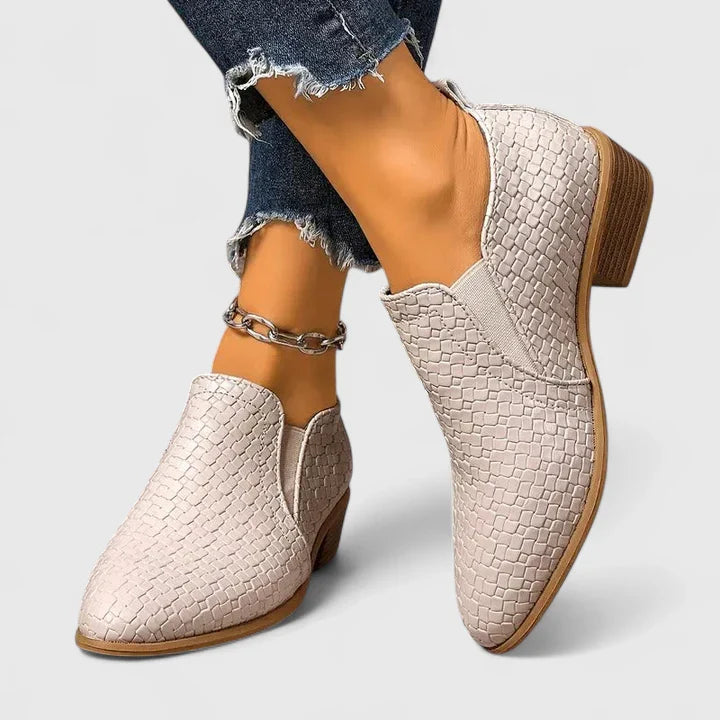 Sapatos Elisa – estilo e conforto em perfeita harmonia