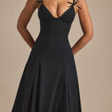 Vestido Midi A-Line com Detalhe de Laço em Preto