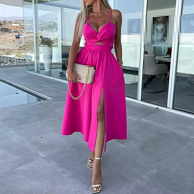 Vestido feminino com alças finas e fenda alta