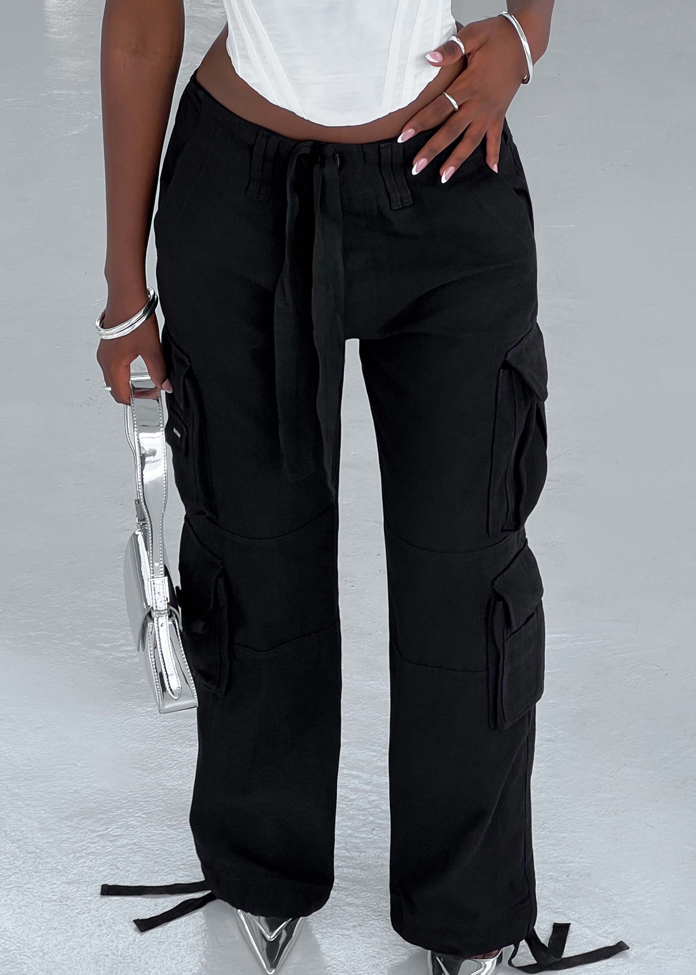 Calças Cargo Tinashe - Preto